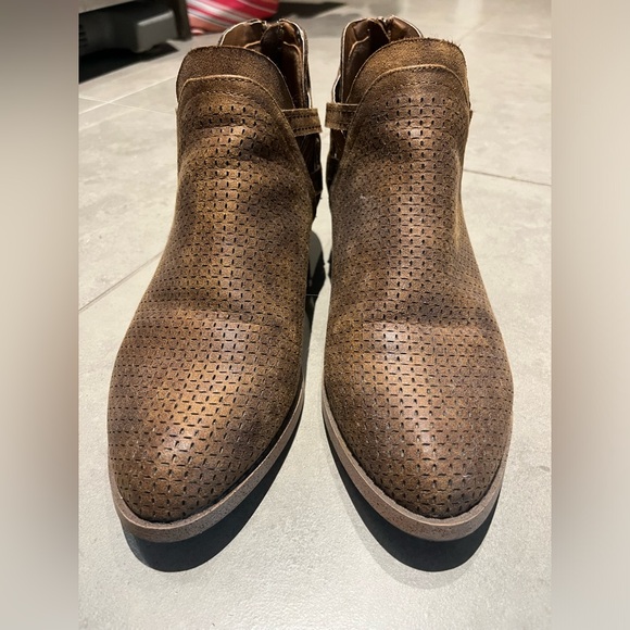 Fergalicious booties - Picture 3 of 5